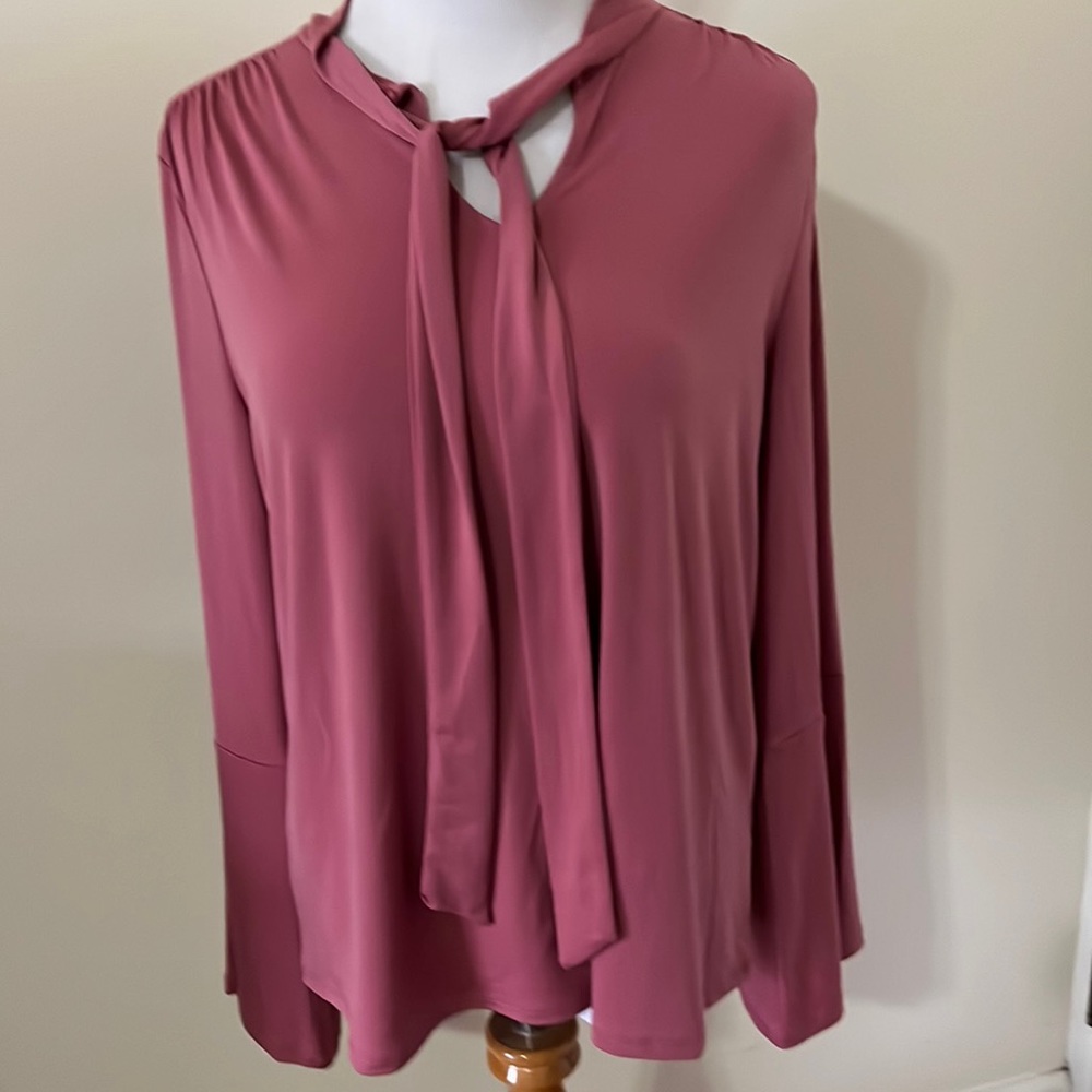 Women’s blouse